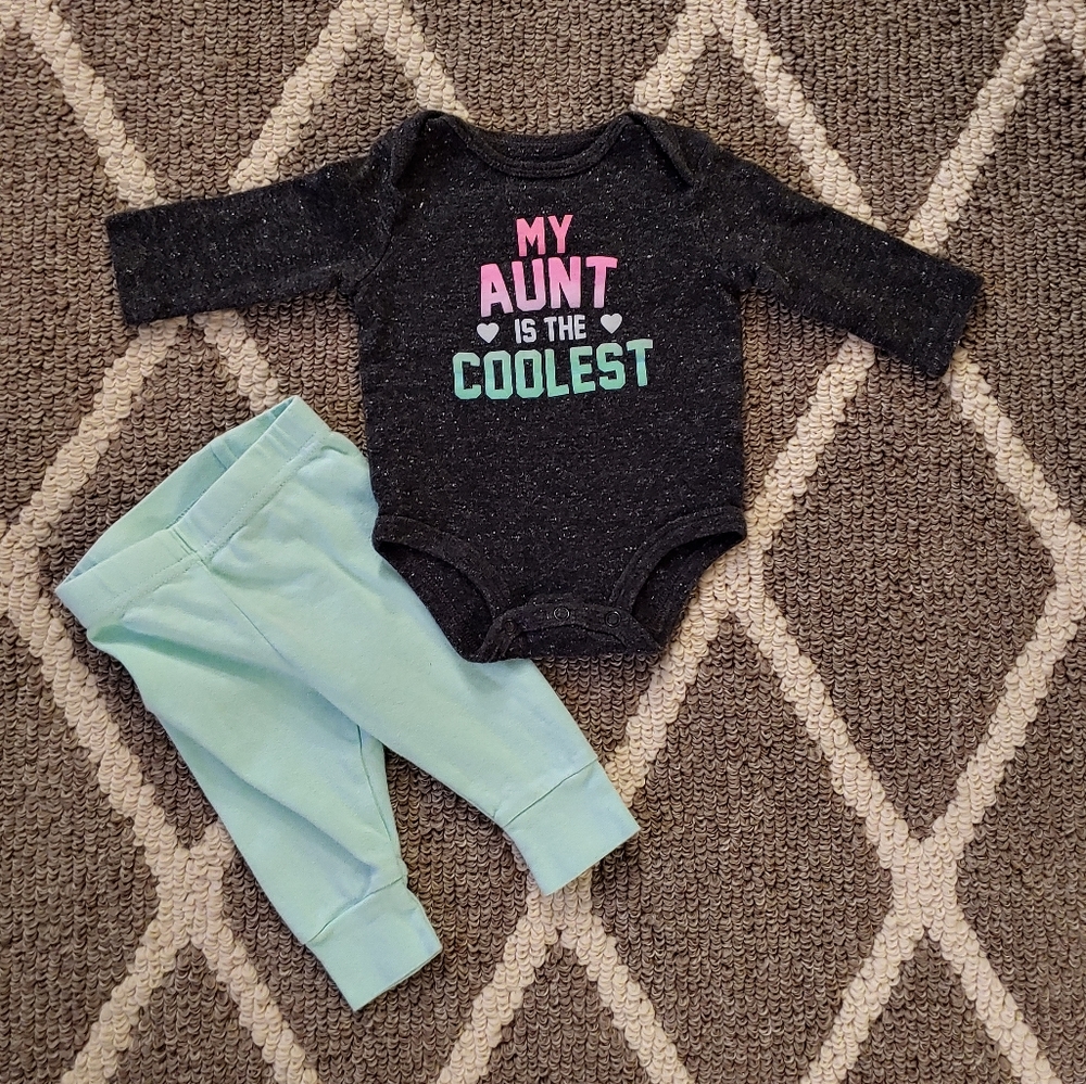🌟 Carter's Two-piece Outfit